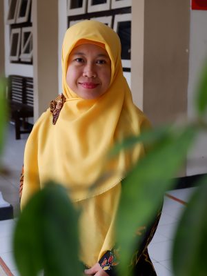 Siti Khasanah,S.E.