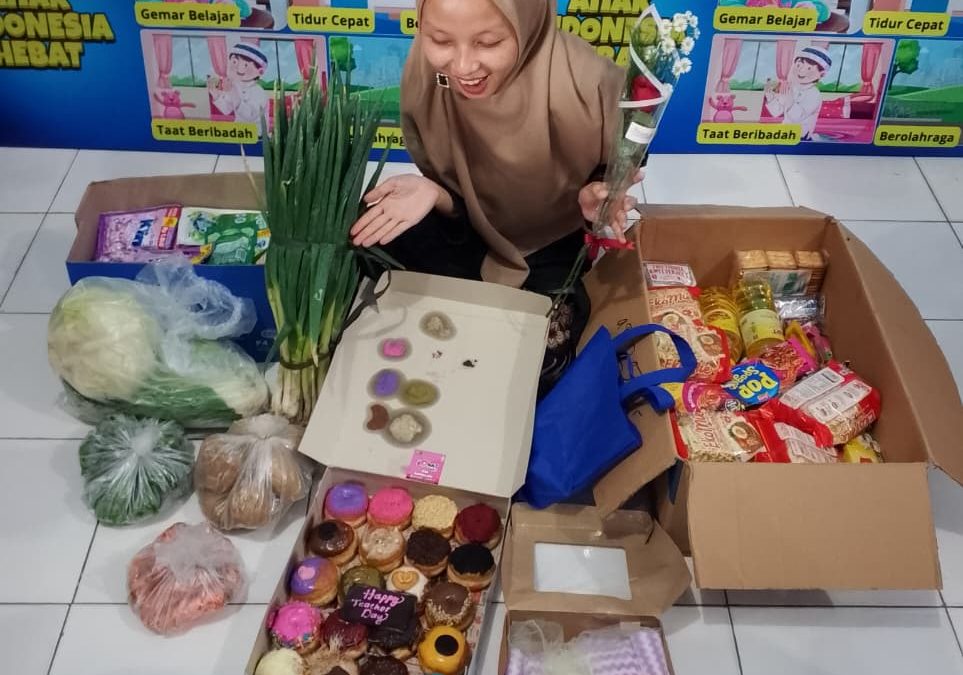 Hadiah Unik di Hari Guru