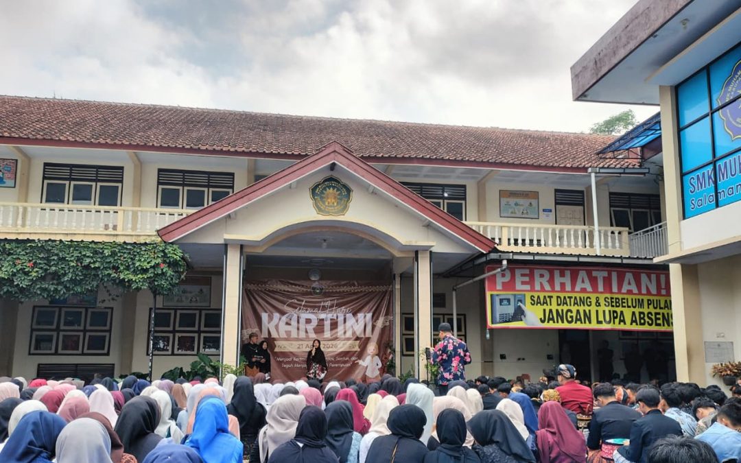 SMK Muhammadiyah Salaman Rayakan Hari Kartini dengan Apel Pagi Orasi